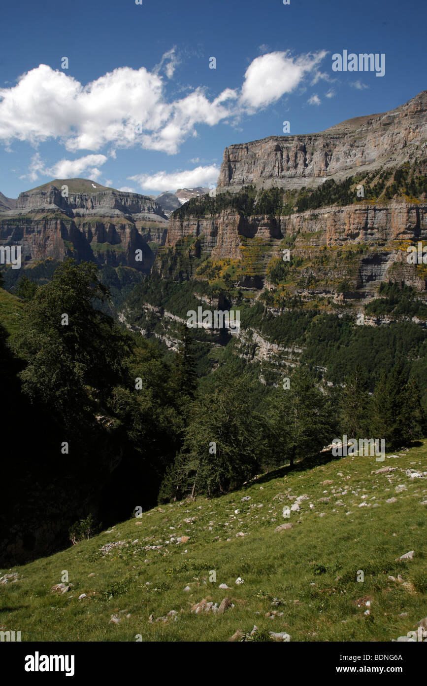 Il Parco Nazionale di Ordesa e Monte Perdido nei Pirenei spagnoli Foto Stock