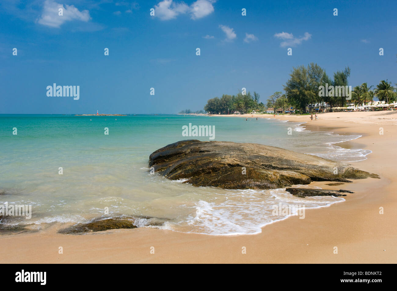 Spiaggia di sabbia, Nang Thong Beach, Khao Lak, sul Mare delle Andamane, Thailandia, Asia Foto Stock