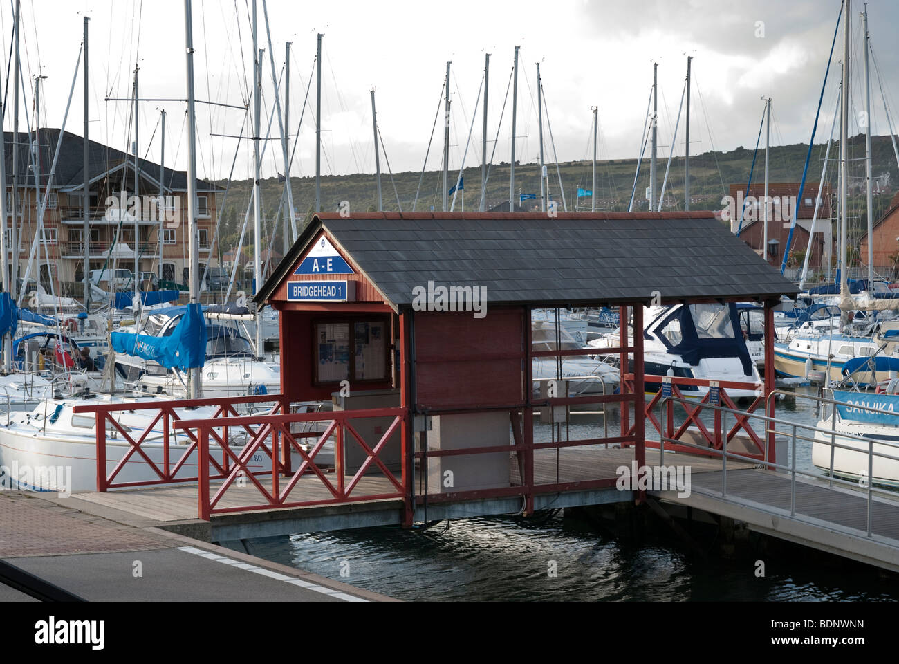 Bridgehead gate al molo al port solent vicino a Portsmouth Foto Stock