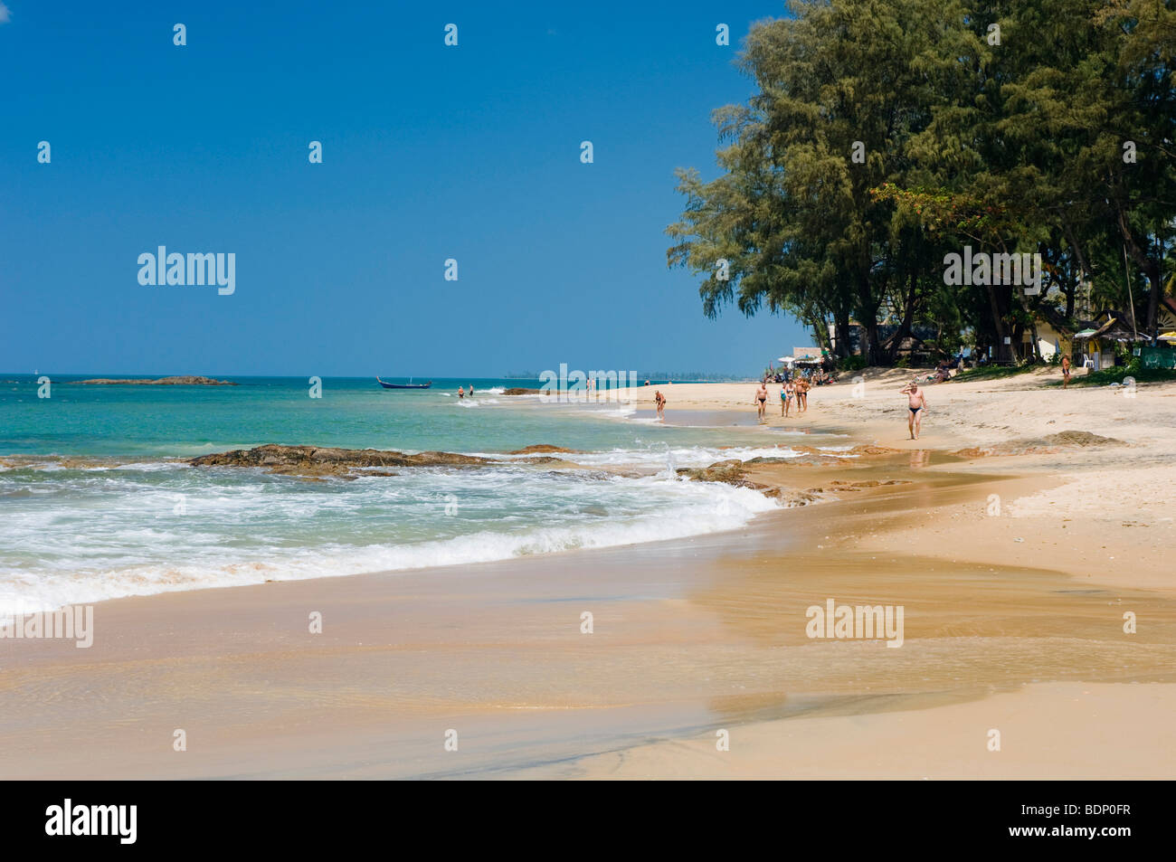 Spiaggia di sabbia, Nang Thong Beach, Khao Lak, sul Mare delle Andamane, Thailandia, Asia Foto Stock