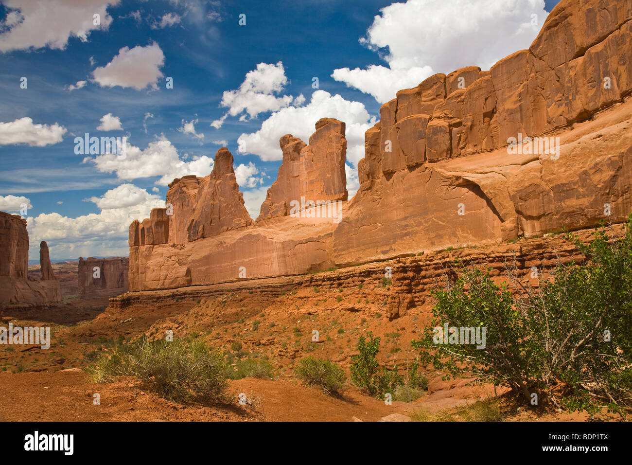 Park Avenue formazione nel Parco Nazionale di Arches, Moab, Utah, Stati Uniti Foto Stock