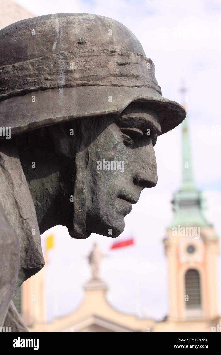 Varsavia POLONIA Monumento al 1944 Insurrezione di Varsavia che mostra il polacco combattenti della resistenza a Plac Krasinskich nella Città Vecchia Foto Stock