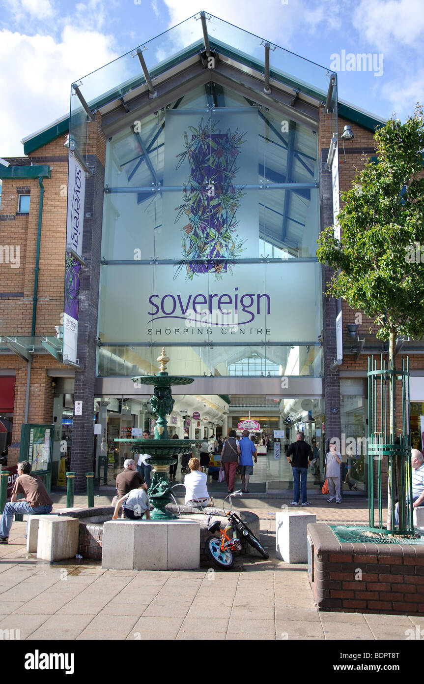 Sovrano Shopping Centre, High Street, Boscombe, Bournemouth Dorset, England, Regno Unito Foto Stock