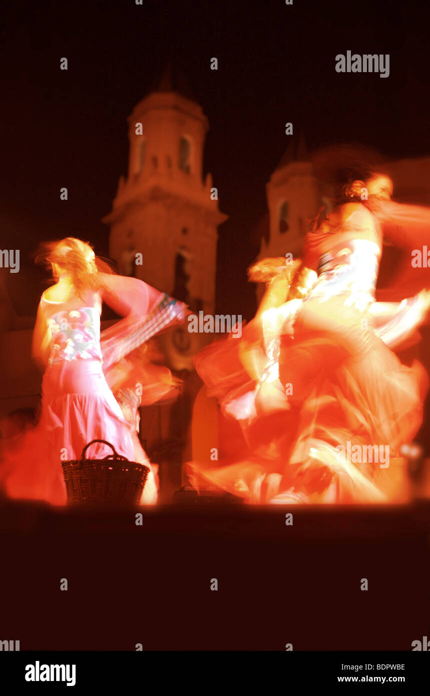 Cadiz spain flamenco dancing immagini e fotografie stock ad alta  risoluzione - Alamy