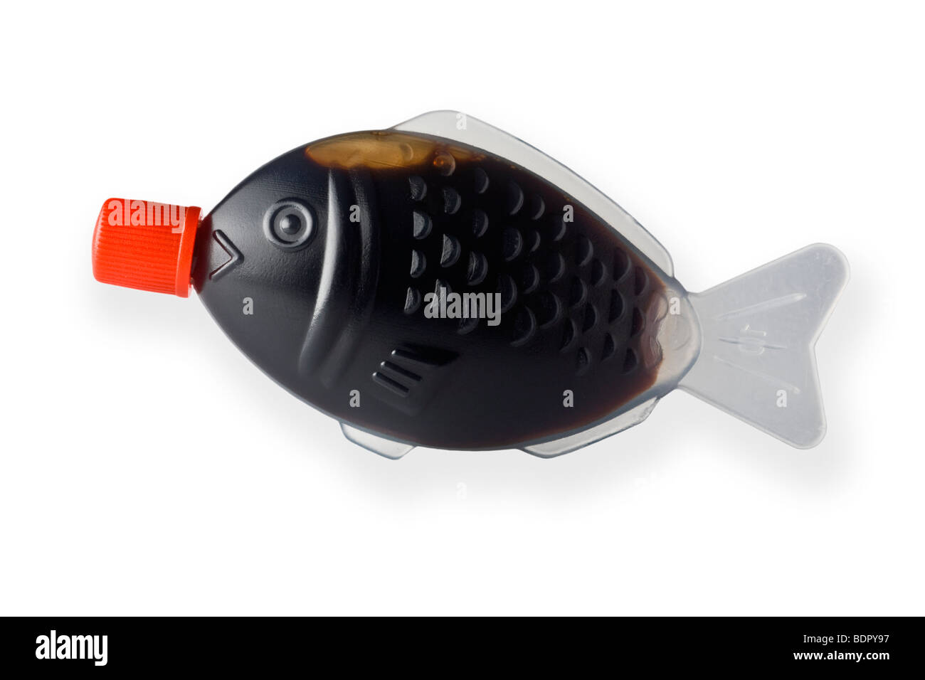 Australia, stop ai contenitori di salsa di soia a forma di pesce nelle