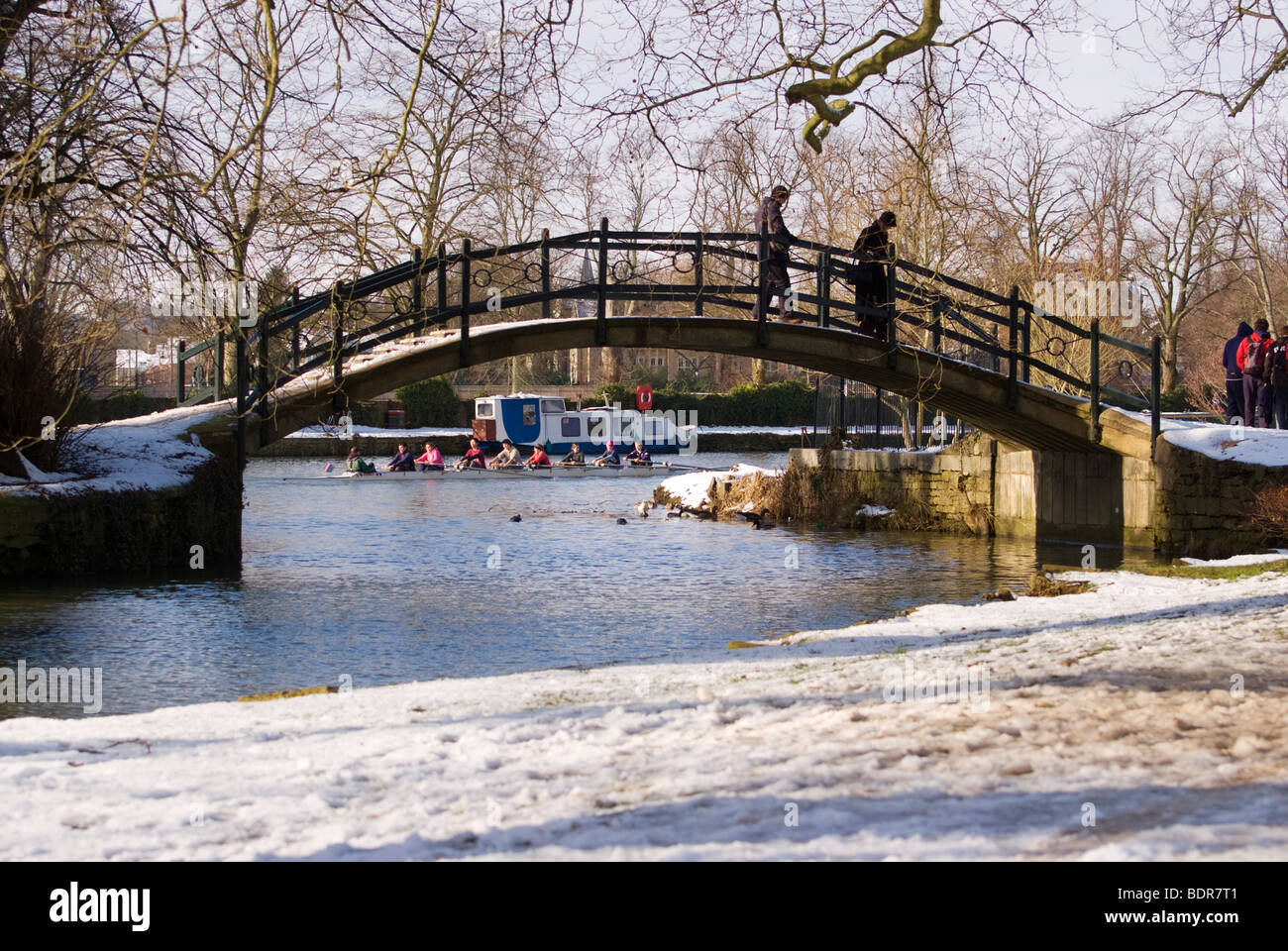 Ponte sul Fiume Tamigi nella Chiesa di Cristo Prato, inverno, Oxford Foto Stock