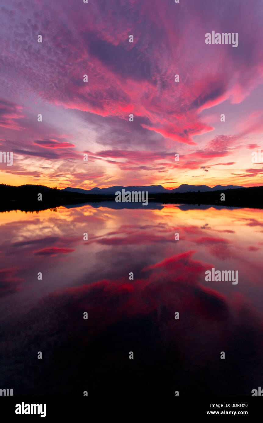 Un abendstimmung einem vedere, jaemtland, SCHWEDEN, atmosfera serale presso un lago, Svezia Foto Stock