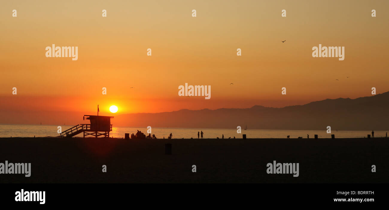 Tramonto lungo il mare in Venice Beach California Foto Stock
