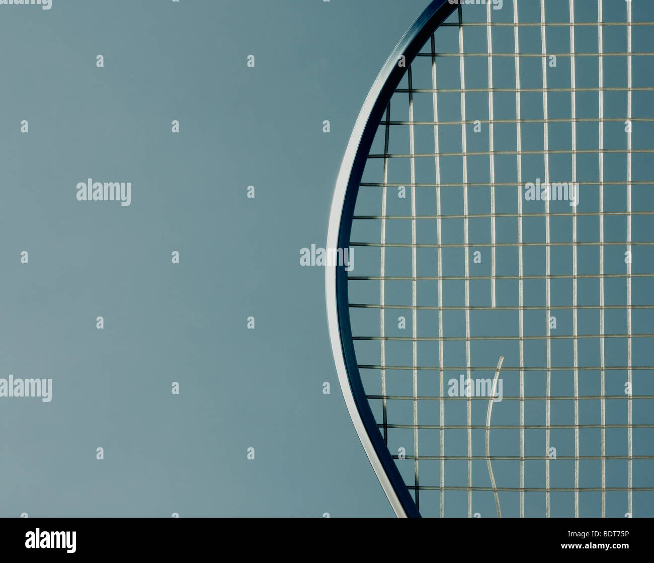 Studio immagine della racchetta da tennis con una stringa di scatto. Foto Stock
