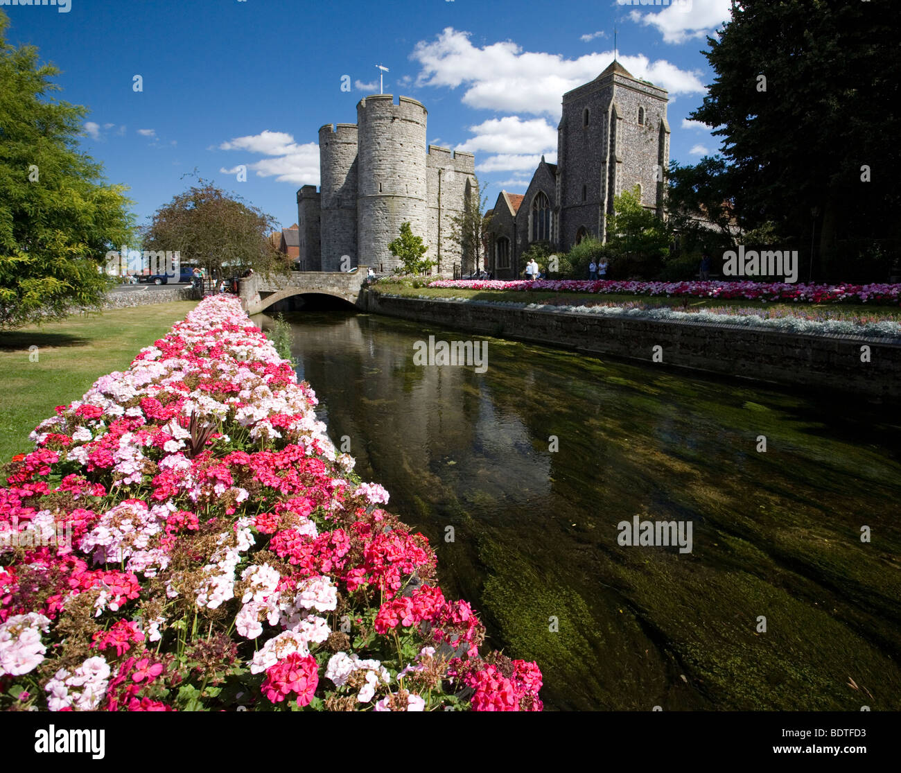 Westgate giardini e torri in Canterbury ,Kent, Regno Unito Foto Stock