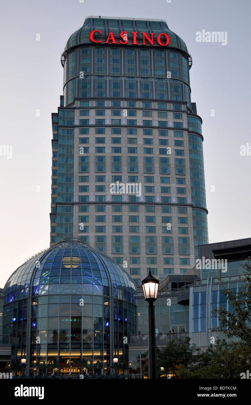 Fallsview Casino e Resort, Niagara Falls, Canada. Foto Stock