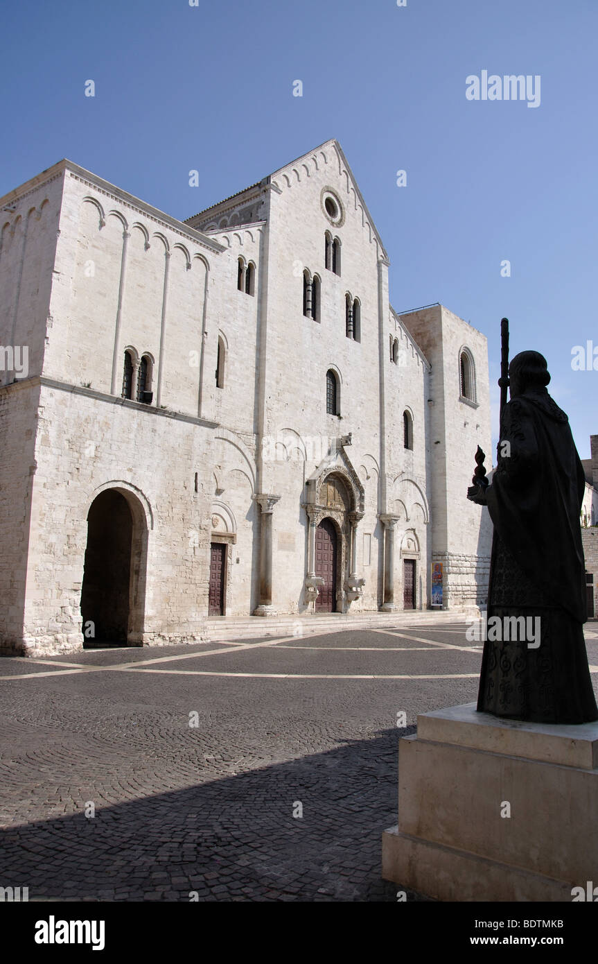 Basilica di San Nicola, Piazza San Nicola di Bari e provincia di Bari, Puglia, Italia Foto Stock