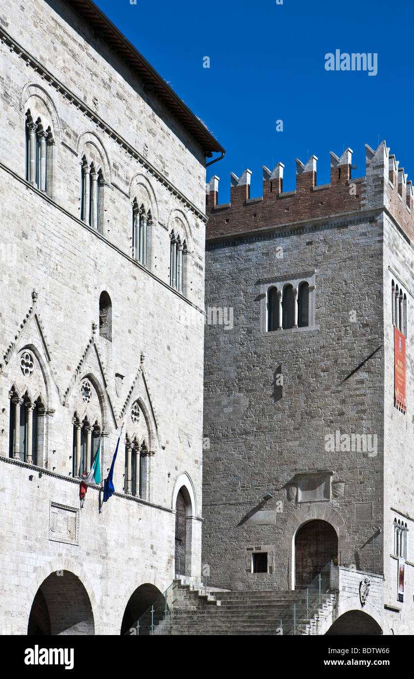 L'Italia,Umbria,Todi,il palazzo municipale Foto Stock