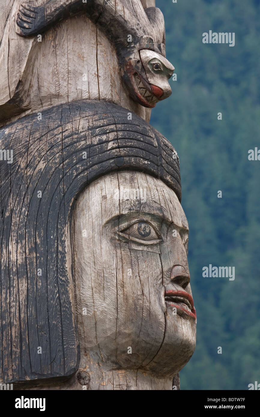 Wappenpfahl - (Totempfahl) / Totem pol / Tlingit-Indianer - (Juneau) Foto Stock