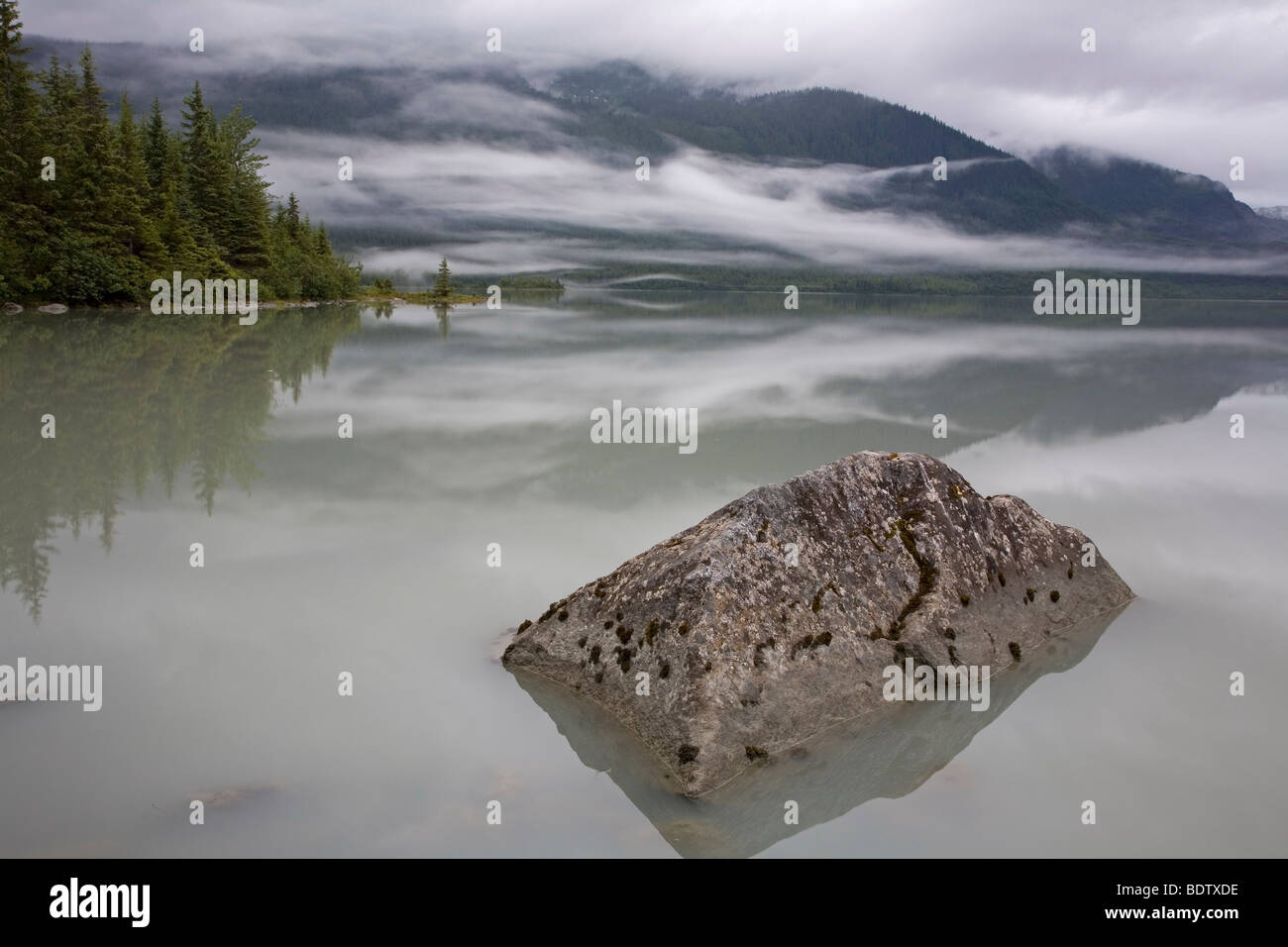 Mendenhall-Gletscher & Mendenhall-See / Mendenhall-Glacier & Mendenhall-Lake / Juneau - Alaska Foto Stock