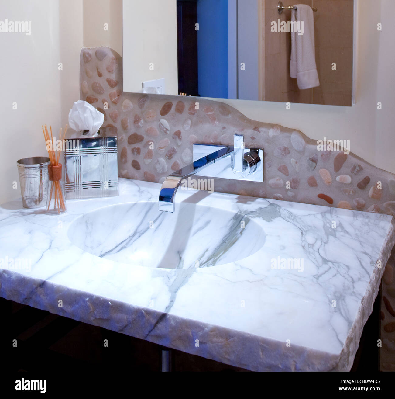 Bagno moderno lavabo in New York City Apartment, STATI UNITI D'AMERICA Foto Stock