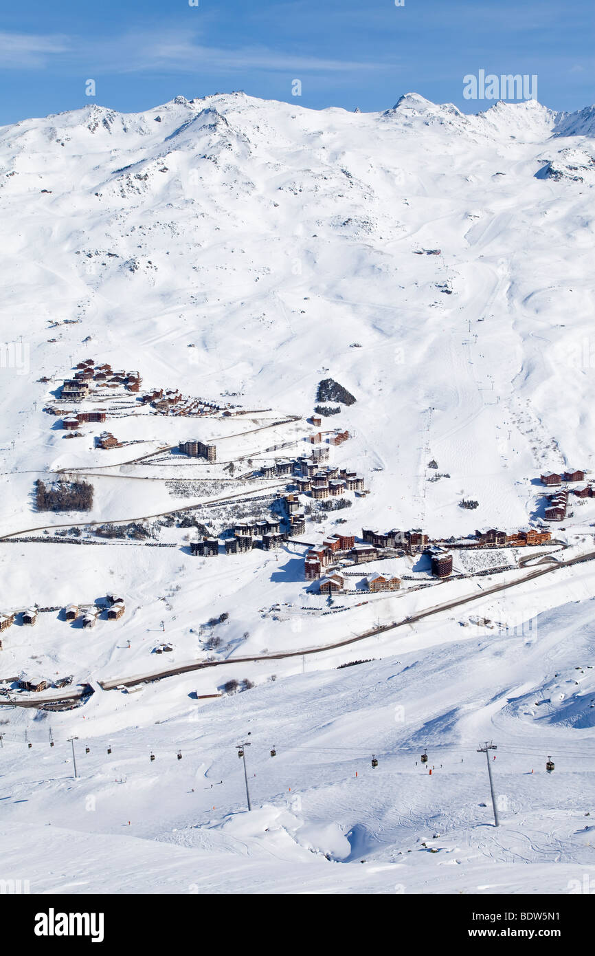 Les Menuires ski resort (1800m) nelle tre valli, Les Trois Vallees, Savoie, sulle Alpi francesi, Francia Foto Stock