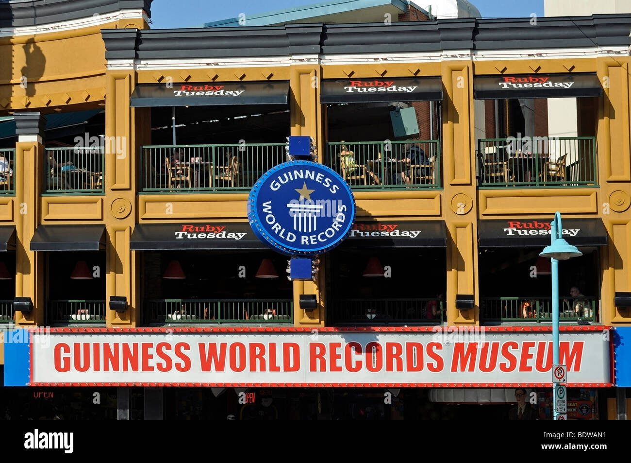 Guinness World Records Museum e il Ristorante Ruby Tuesday - Attrazioni su Clifton Hill, Niagara, Canada Foto Stock