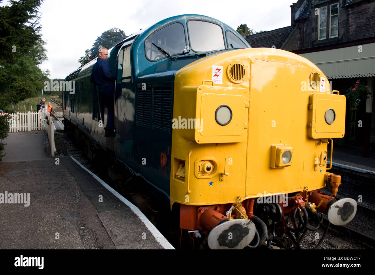 BR/EE Co-Co Classe 37 locomotiva di Cheddleton Foto Stock