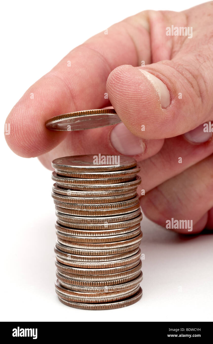 L'immagine verticale di un maschio di mano quarti di impilamento Foto Stock
