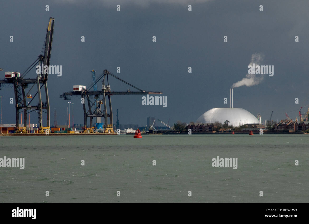 Integra il Sud Ovest il recupero di energia Facility (ERF) Marchwood Southampton Hampshire England Regno Unito Foto Stock