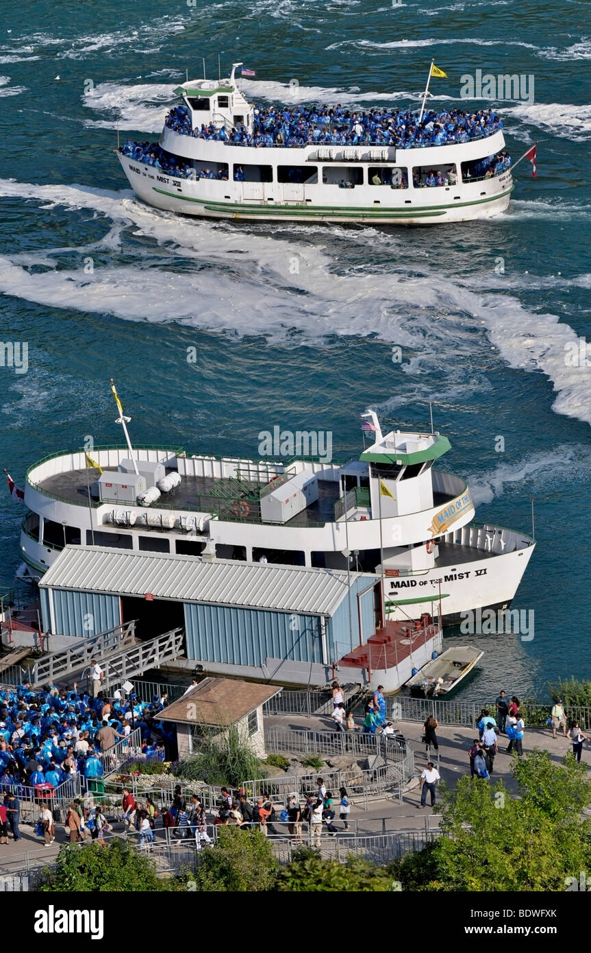 La Domestica della Foschia barca con i turisti - Niagara Falls, Canada Foto Stock