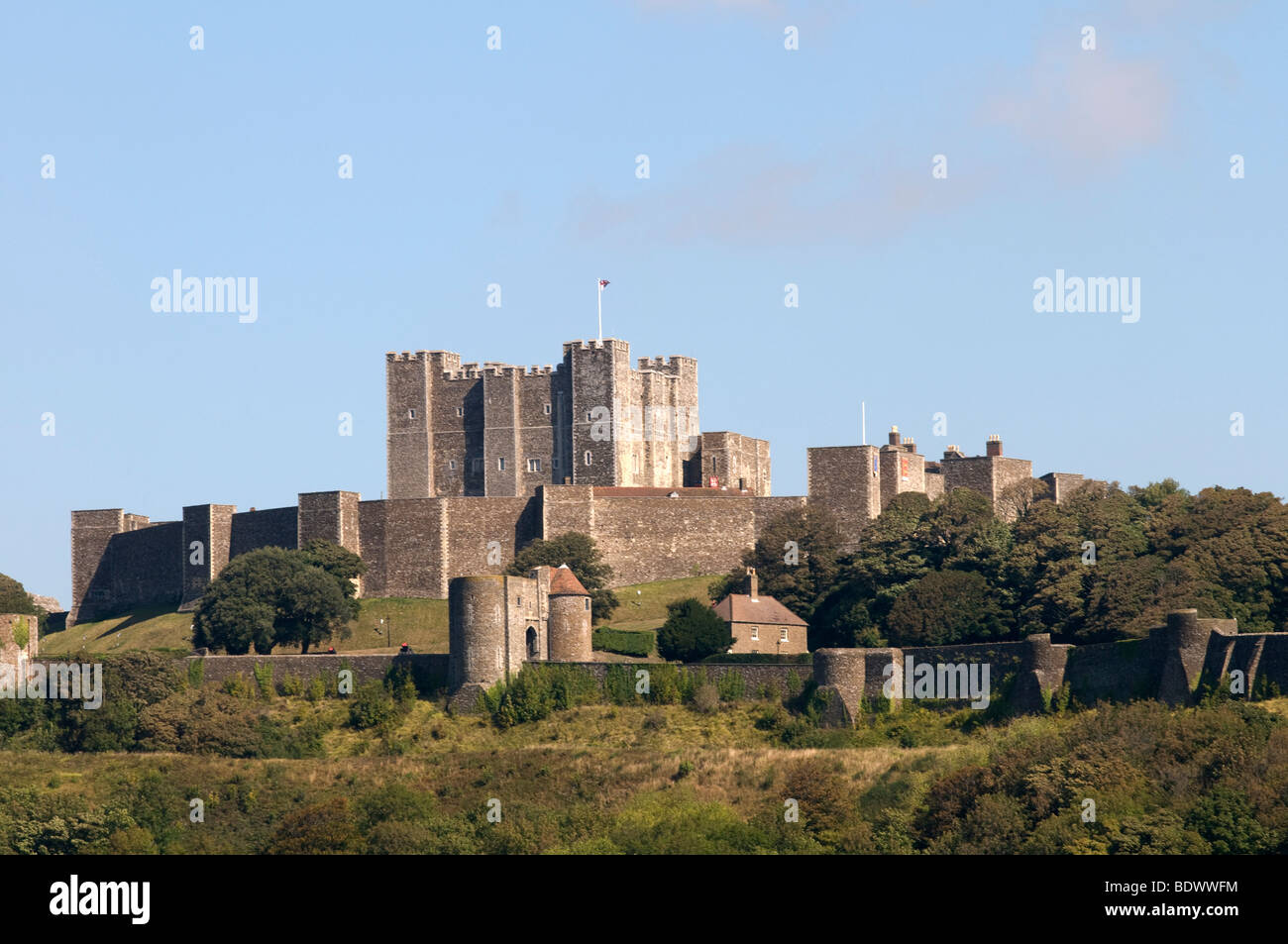 Il castello di Dover e spiaggia kent england regno unito Foto Stock