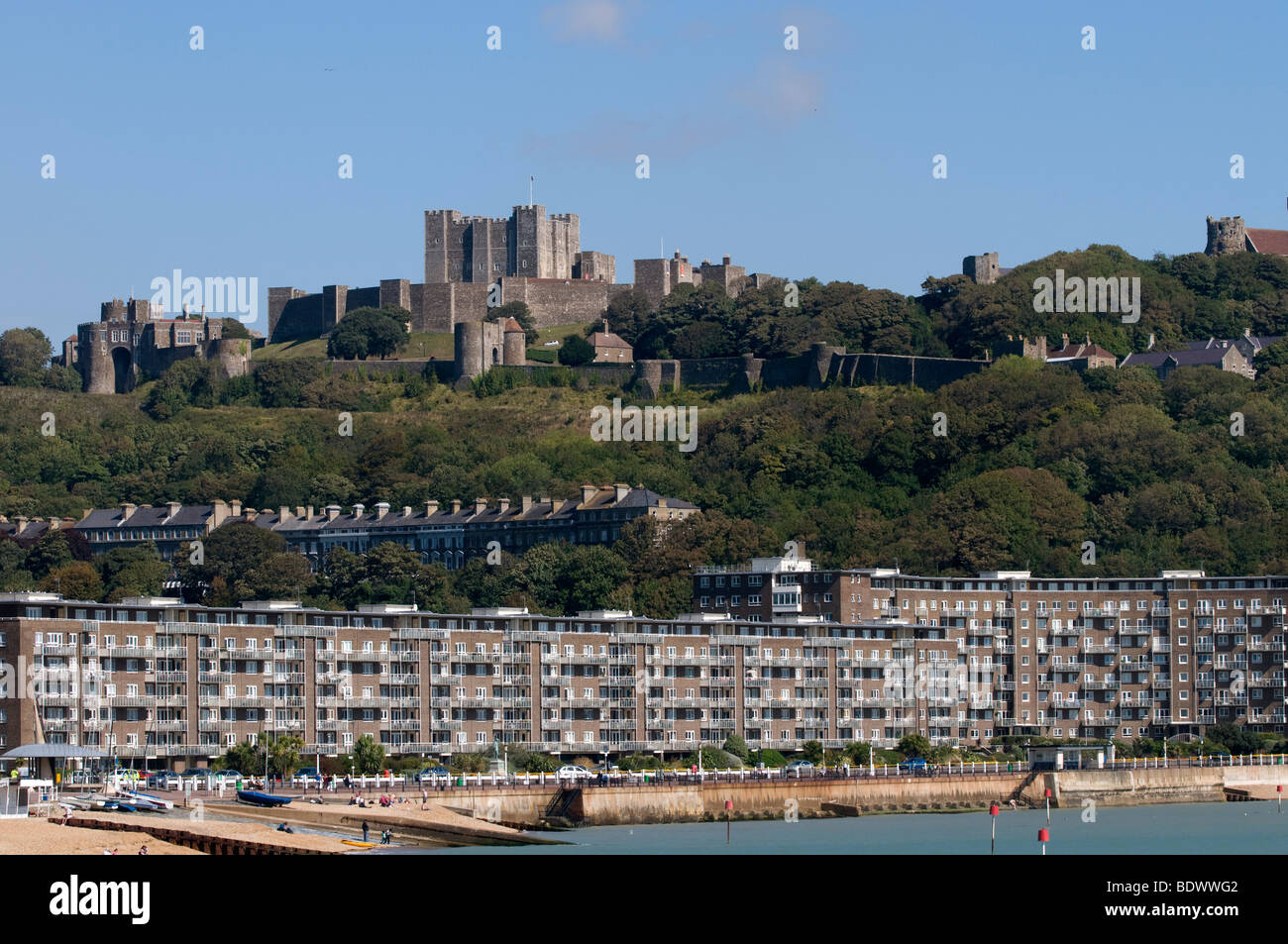 Il castello di Dover e spiaggia kent england regno unito Foto Stock