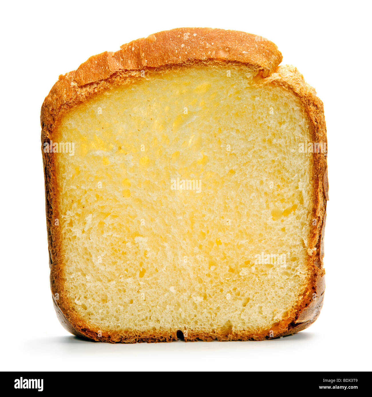 Fetta di pane integrale isolato su bianco Foto Stock