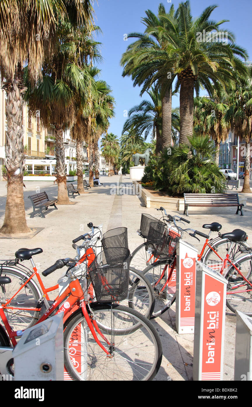 Città noleggio biciclette, Corso Vittorio Emanuele II, Bari, provincia di Bari, Puglia, Italia Foto Stock