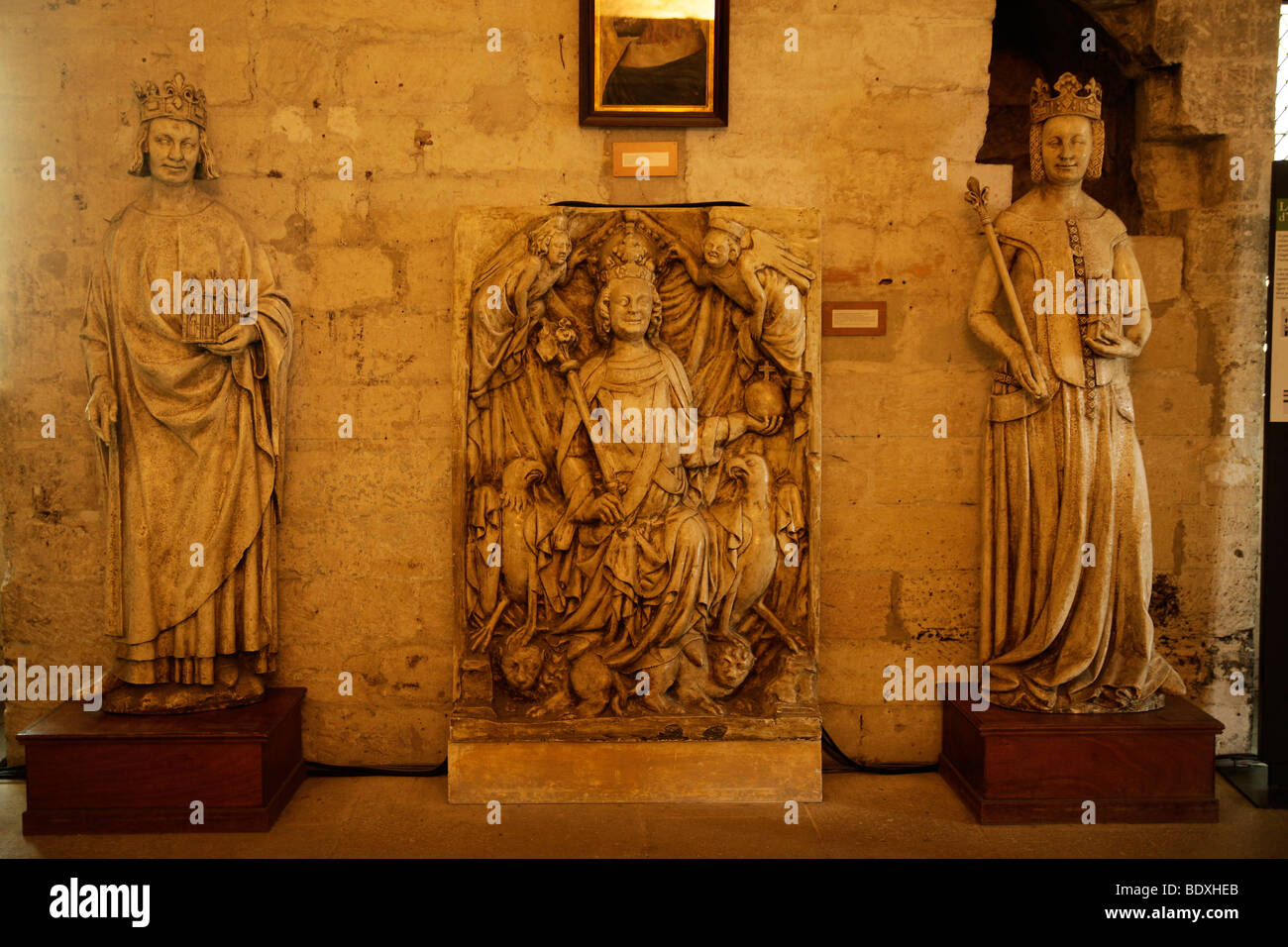 Statue del Palais des Papes, Papa's Palace, ad Avignone, Provence, Francia Foto Stock