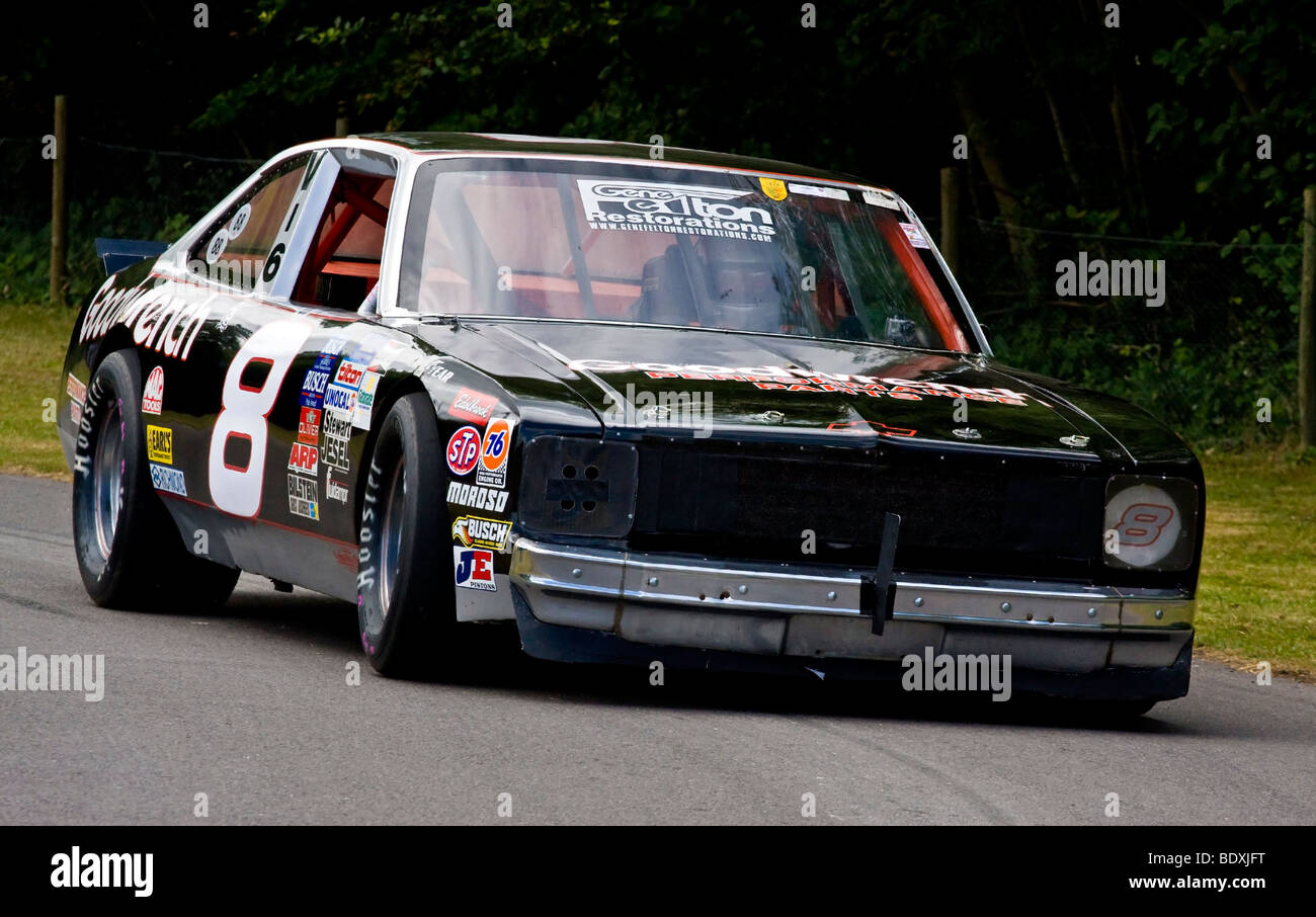 Gene Felton guida del1977 Chevrolet Nova Nascar a Goodwood Festival della velocità, Sussex, Regno Unito. Foto Stock