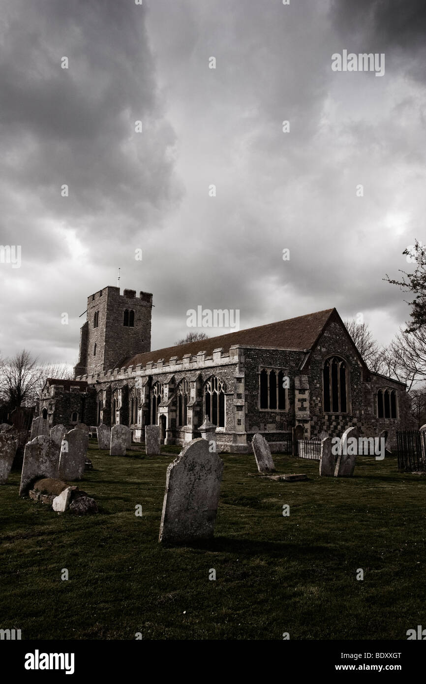 Santa Maria Vergine Chiesa, Burnham, Essex, Regno Unito dissaturato immagine a colori Foto Stock