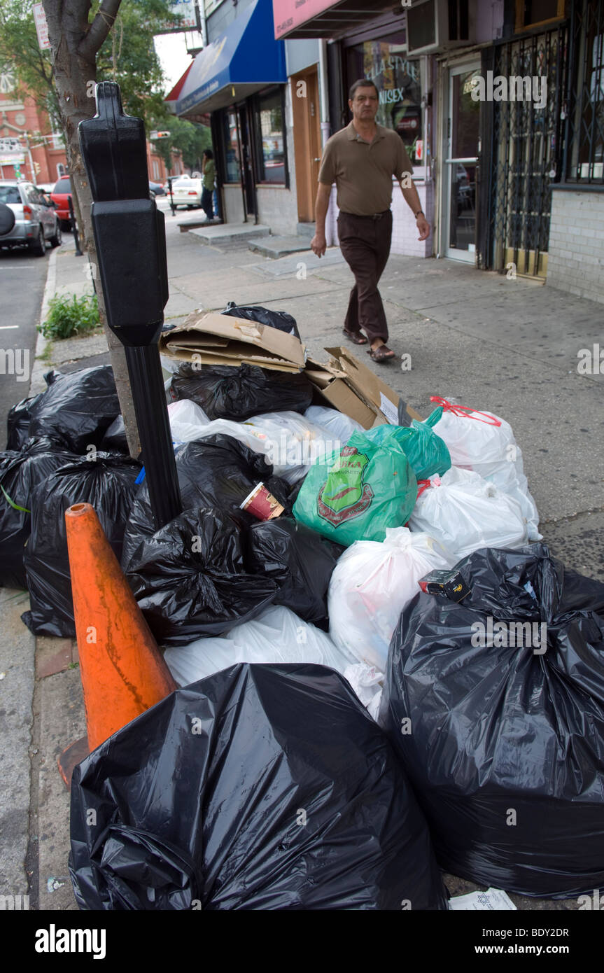Ferry Street nel quartiere Ironbound di Newark NJ Foto Stock