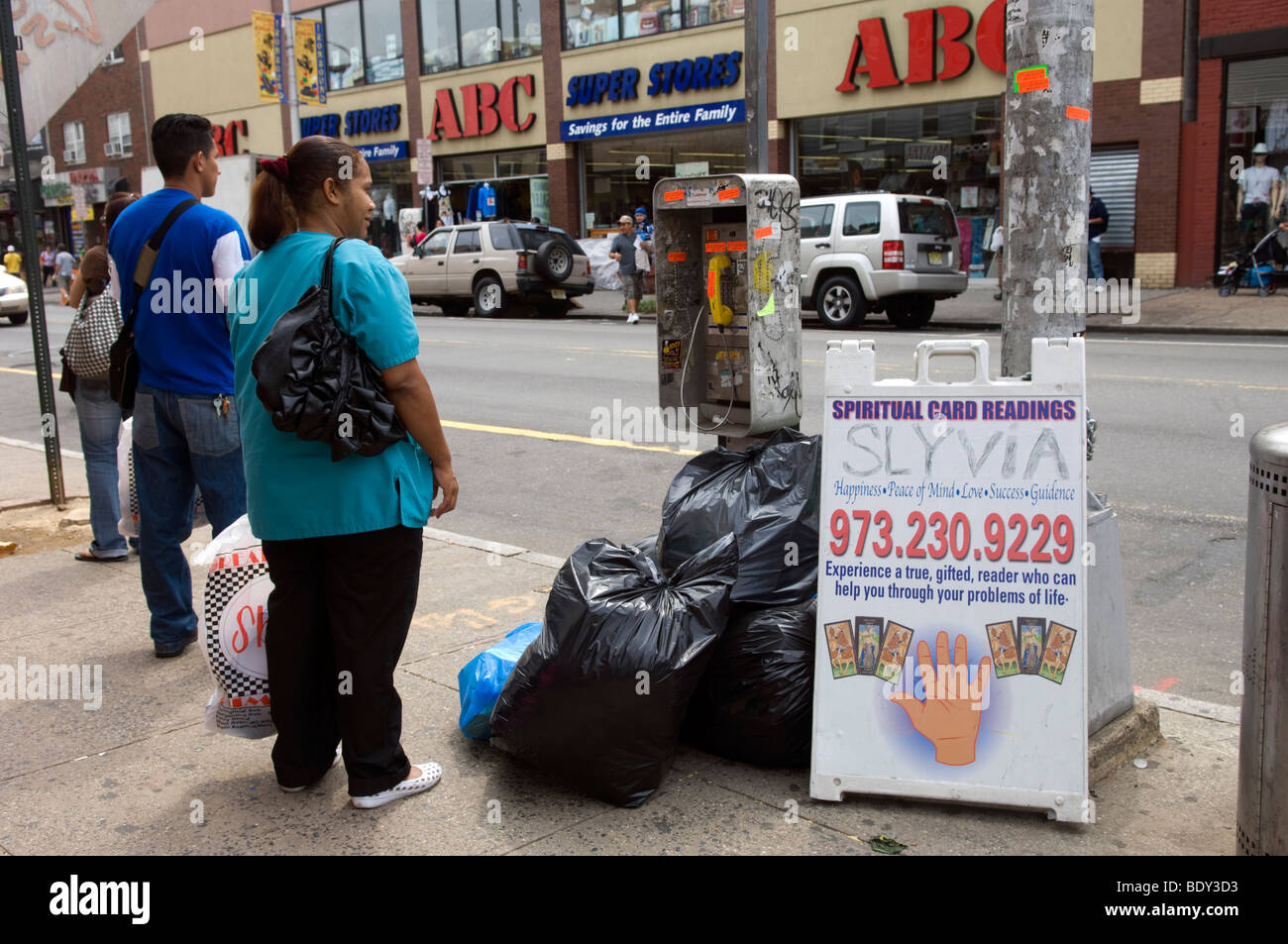 Ferry Street nel quartiere Ironbound di Newark NJ Foto Stock
