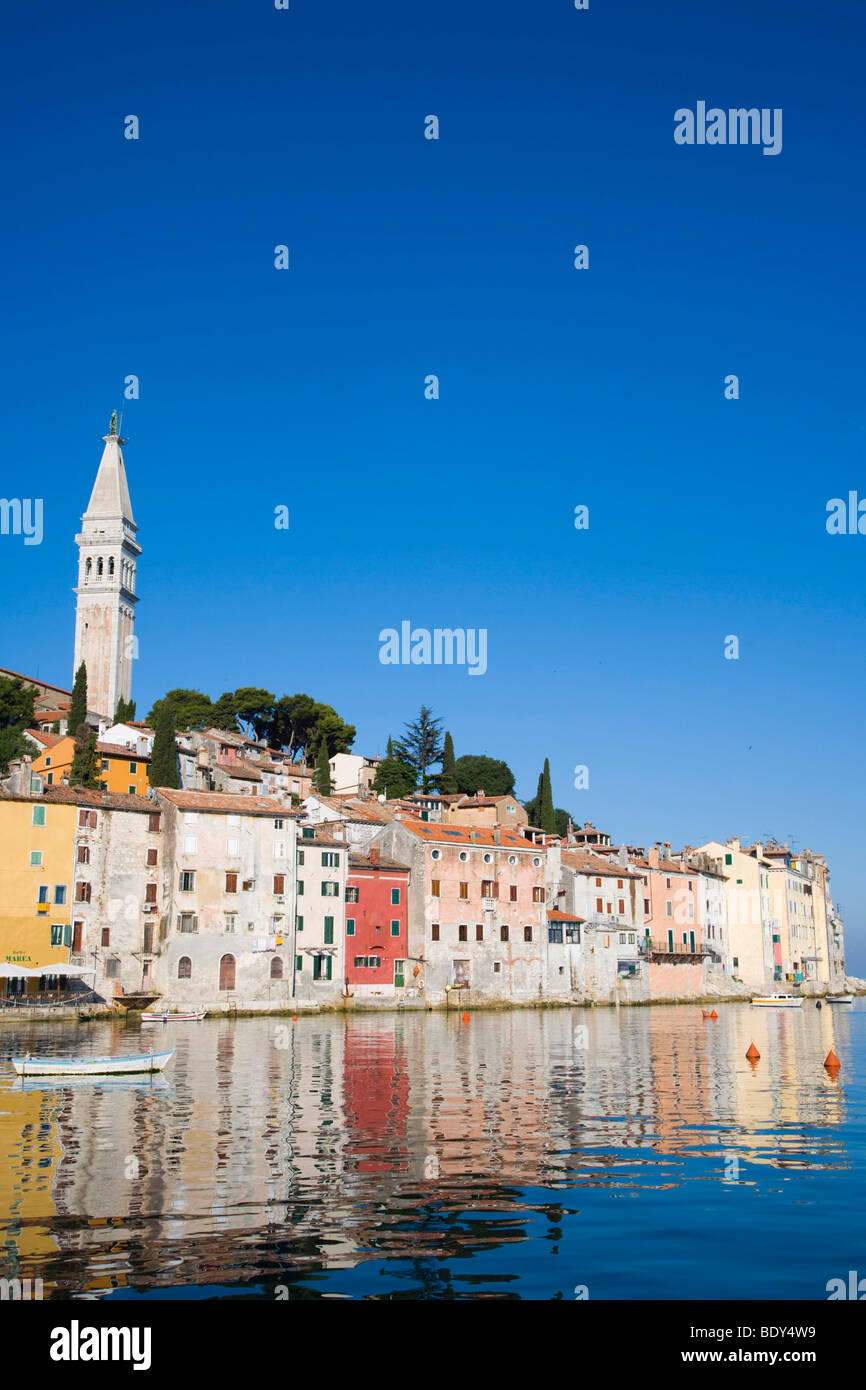 Rovigno centro storico di Santa Eufemia, la basilica, visto da Valdibora, Rovigno, Istria, Croazia, Europa Foto Stock