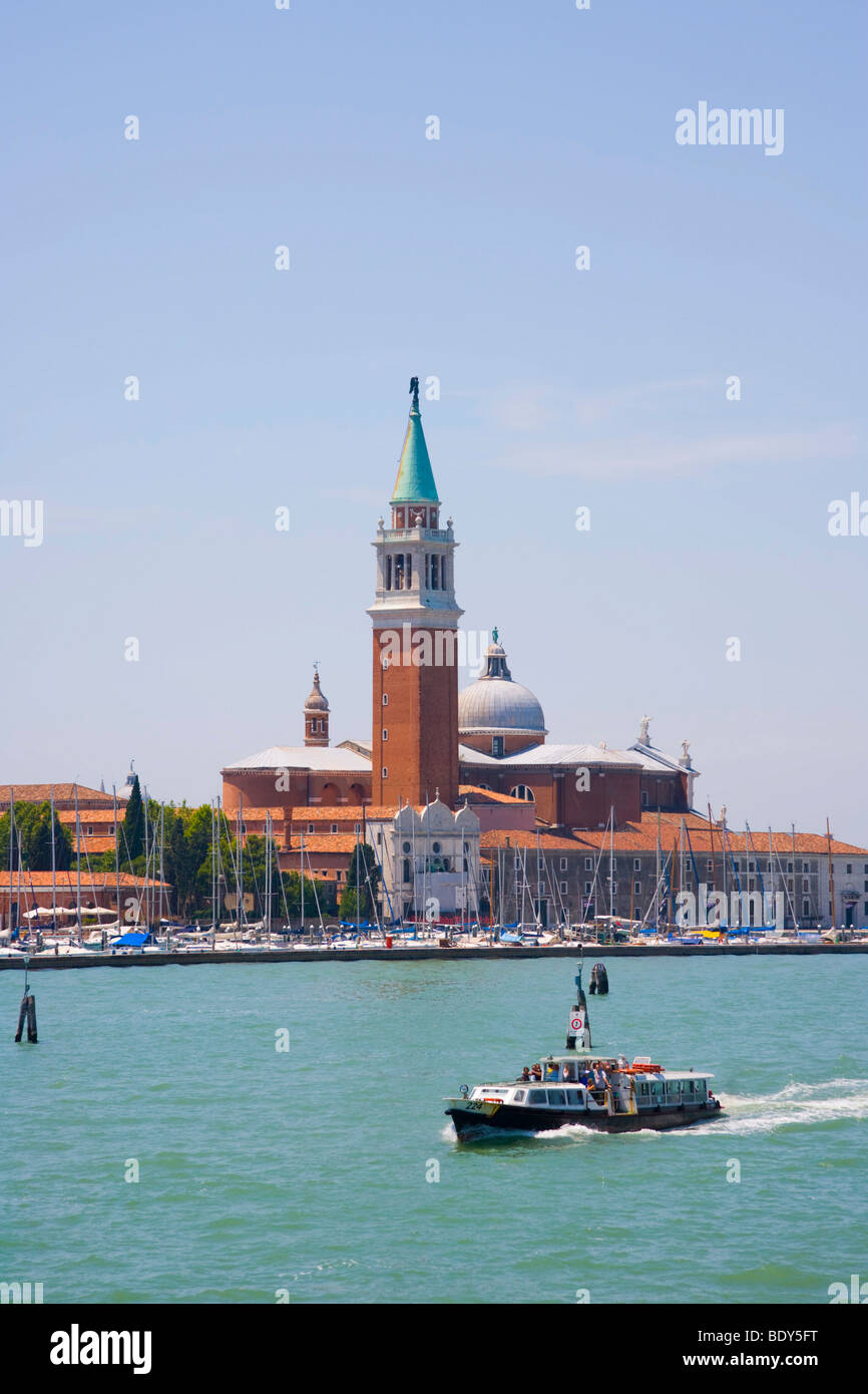 Veduta della chiesa di San Giorgio Maggiore dal Canale di San Marco, Venezia, Italia e Europa Foto Stock