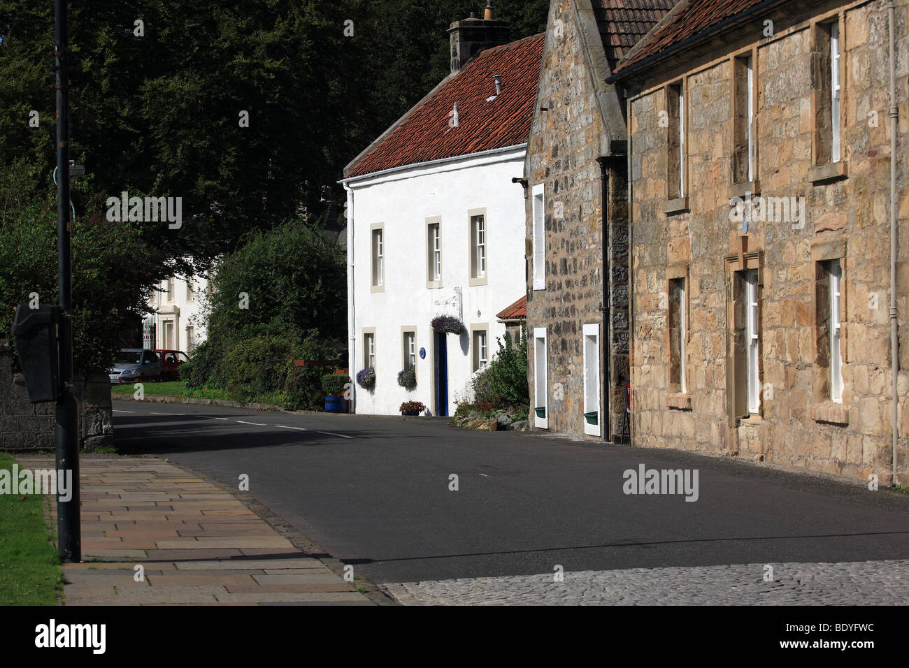 Una strada in Culross in Fife Scozia Scotland Foto Stock