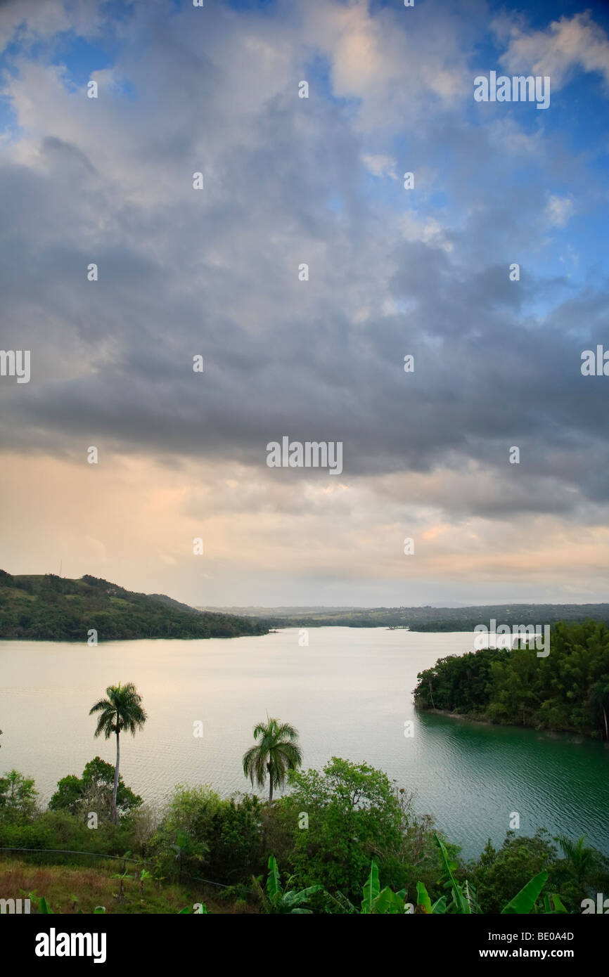 Stati Uniti d'America, Caraibi, Puerto Rico, Guajataca Lago Foto Stock