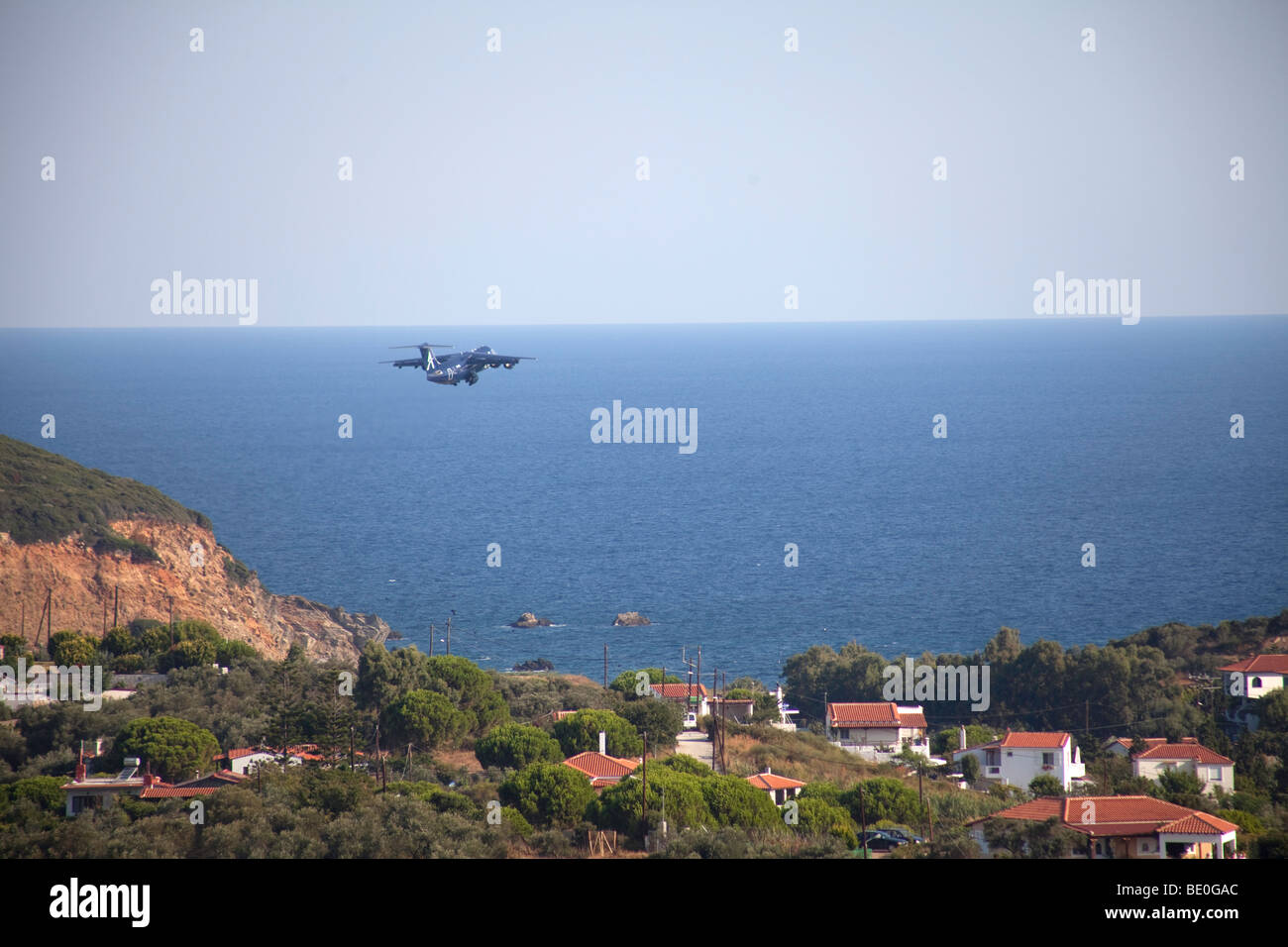 In aereo il decollo in aeroporto di isola Skiathos,Grecia Foto Stock
