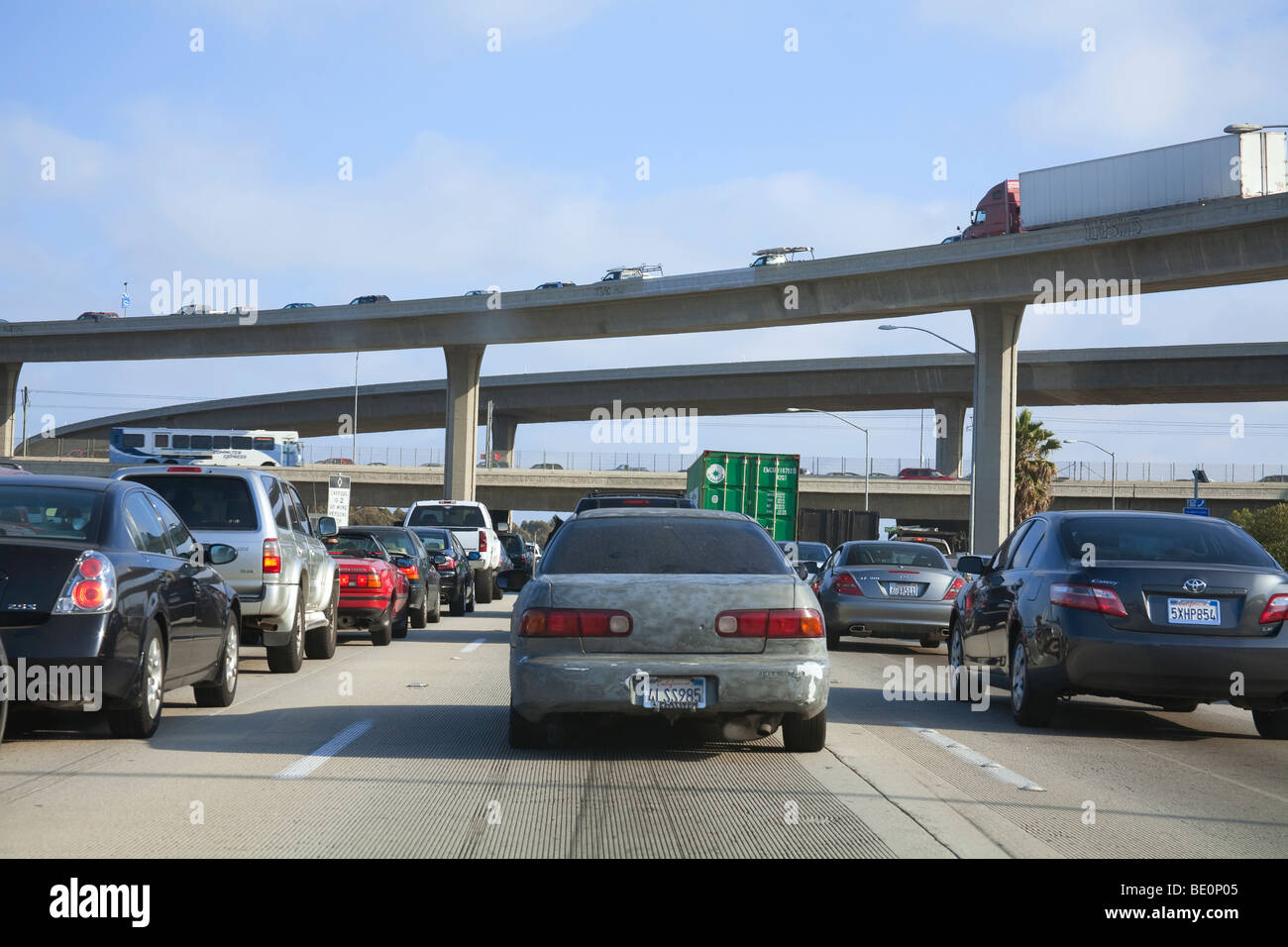 Il traffico sull'autostrada 405, Los Angeles, California, Stati Uniti d'America Foto Stock