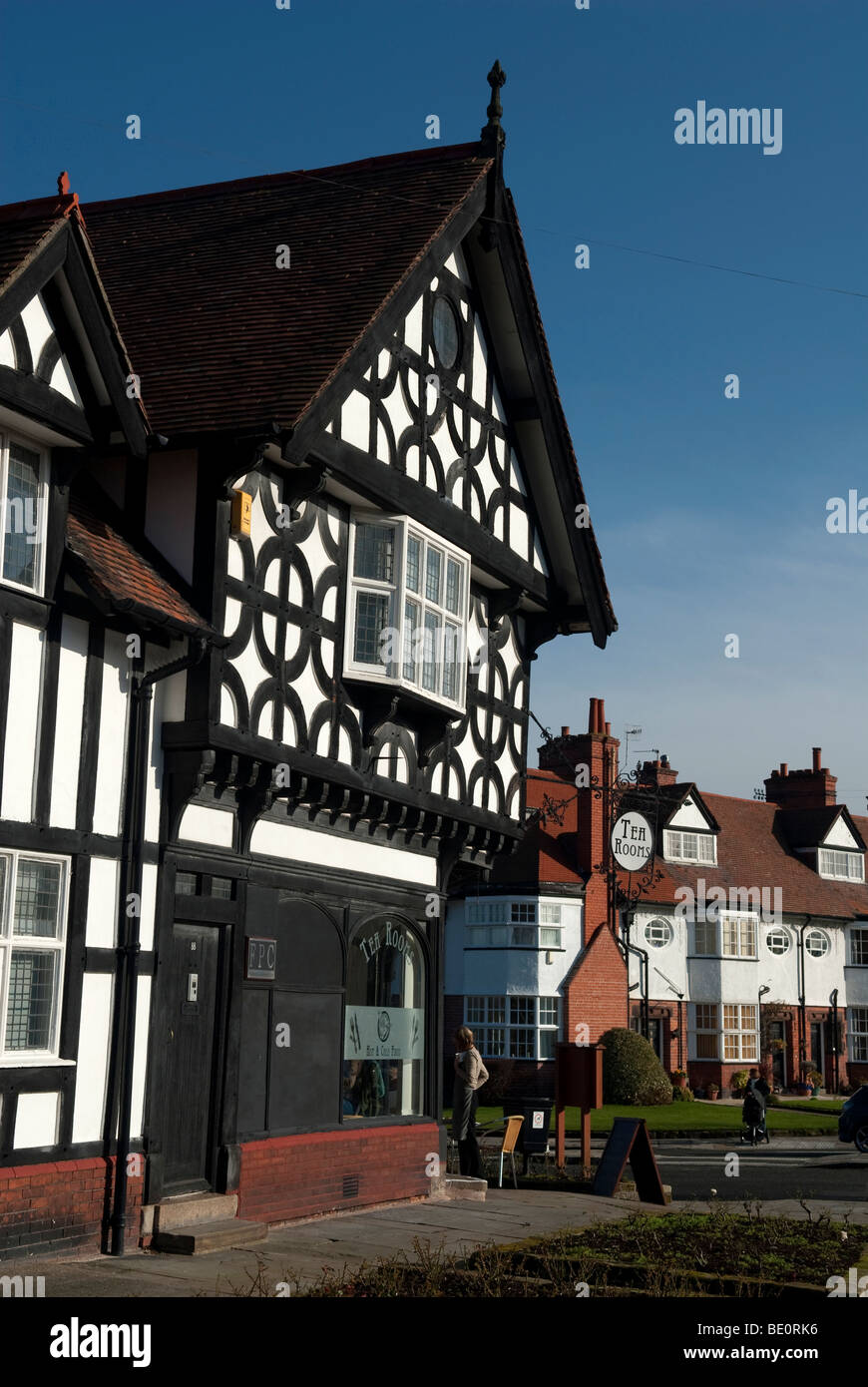 Bianco e nero case a Port Sunlight Soap Village Wirral REGNO UNITO Foto Stock