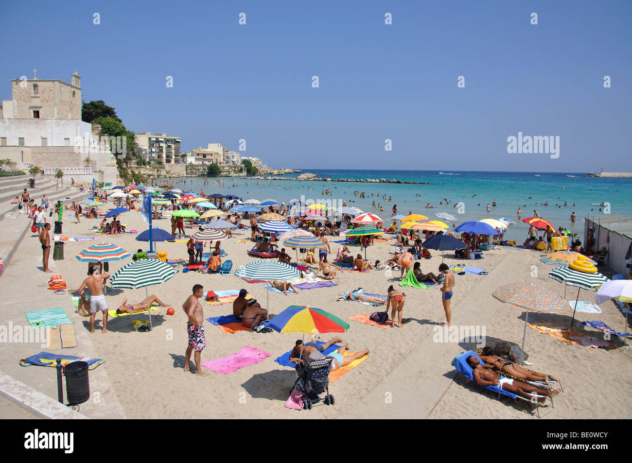Spiaggia cittadina, Otranto e Lecce Provincia, Regione Puglia, Italia Foto Stock