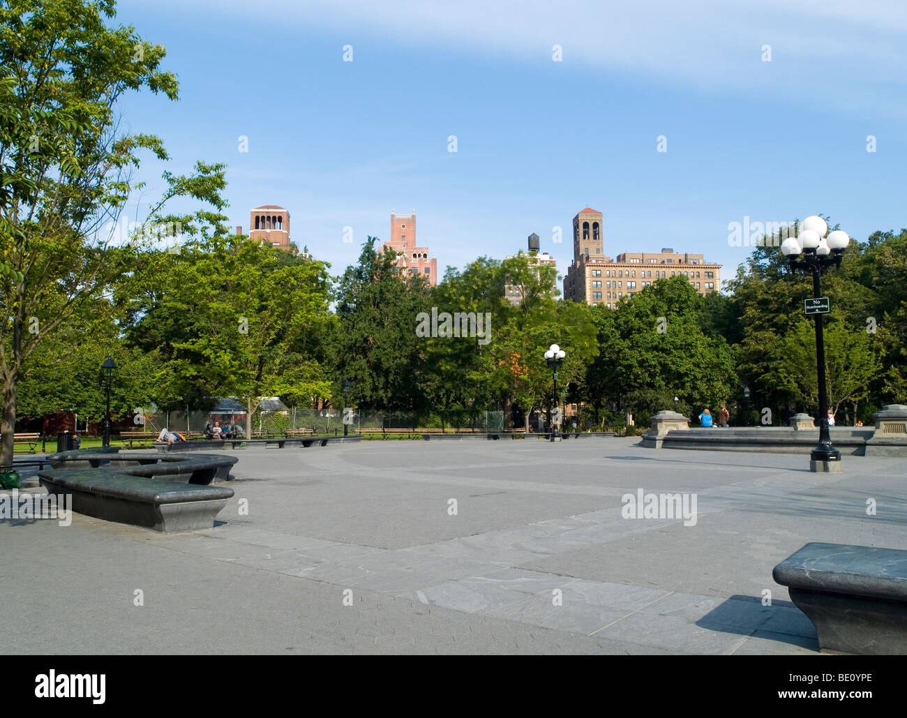 Washington Square Park nel Greenwich Village di New York City STATI UNITI D'AMERICA Foto Stock