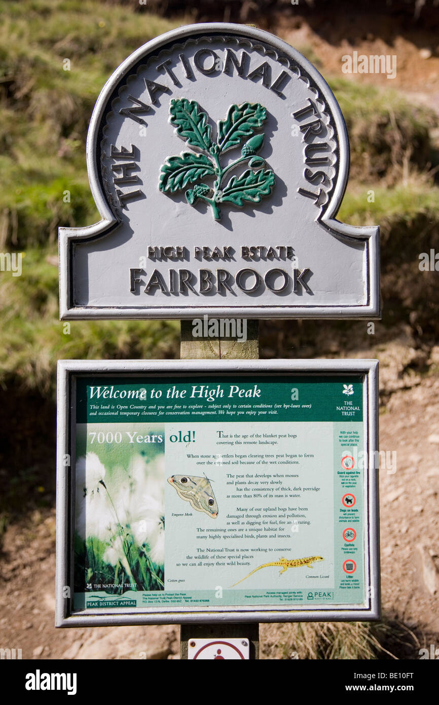Il National Trust segno in Fairbrook nel picco di alta tenuta che fa parte del Parco Nazionale del Peak District derbyshire Foto Stock