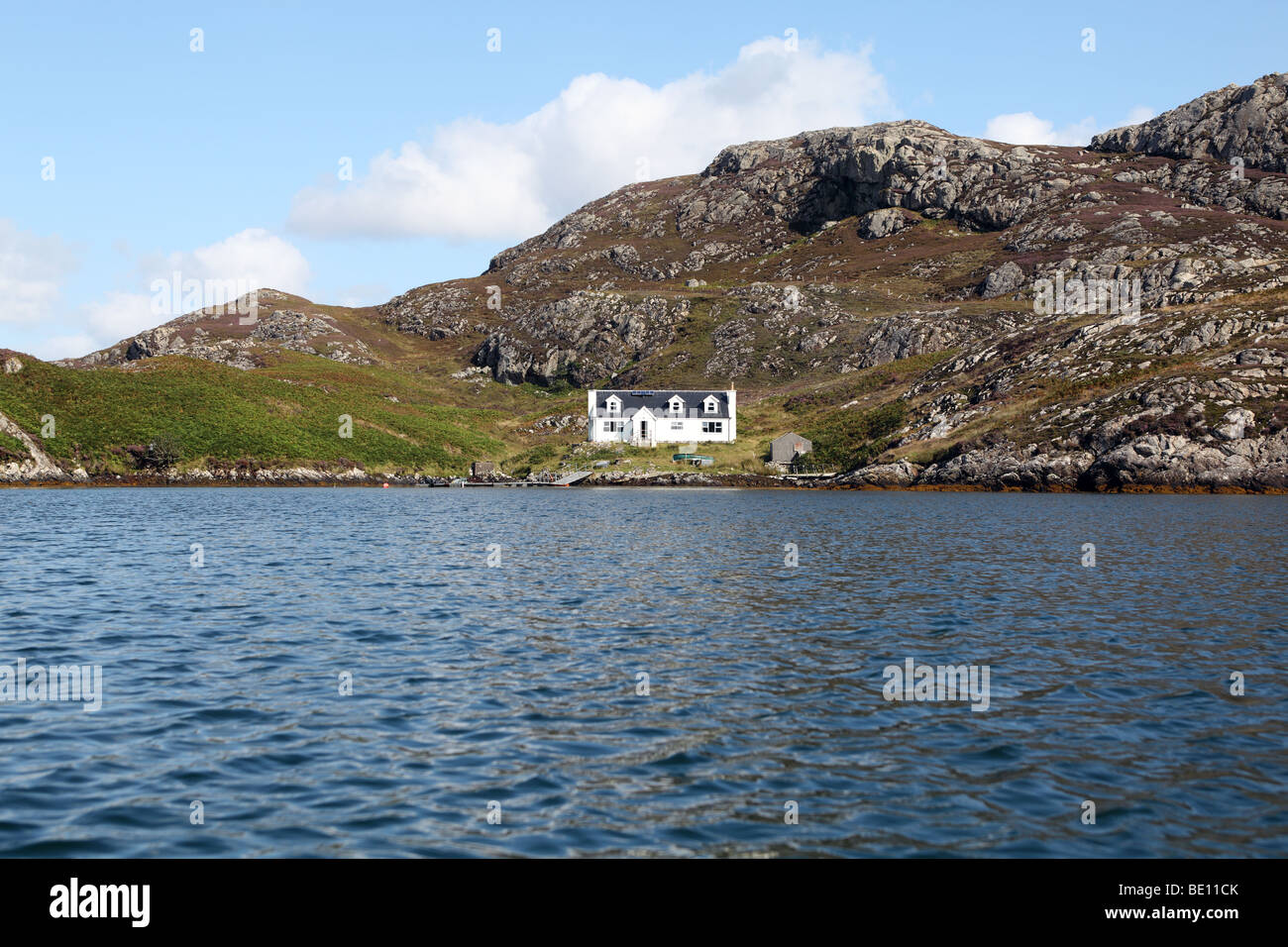 Casa in una remota isola vicino Grimsay, Ebridi Esterne, Scotland, Regno Unito. Foto Stock