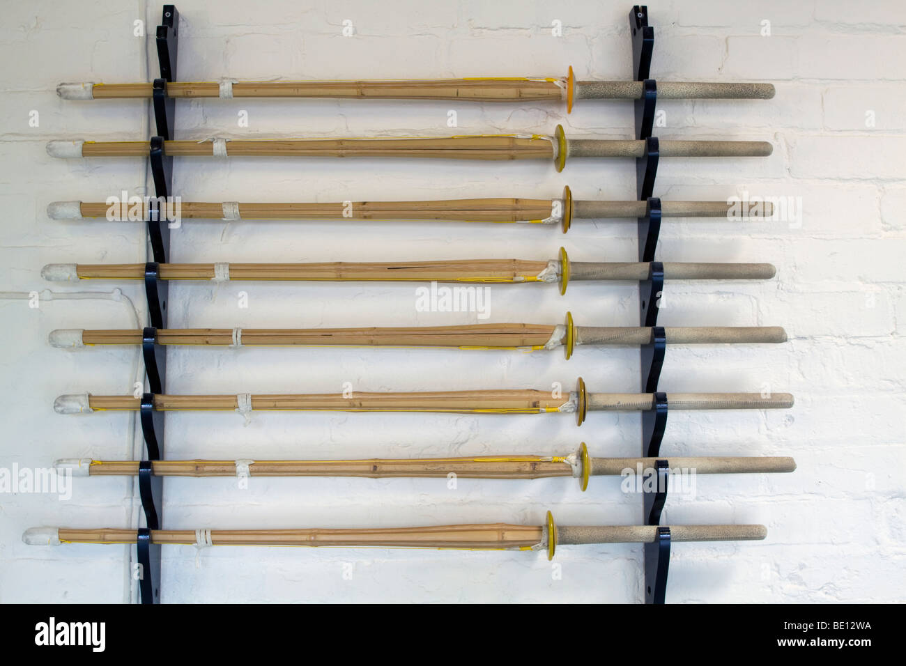 Bokken legno immagini e fotografie stock ad alta risoluzione - Alamy