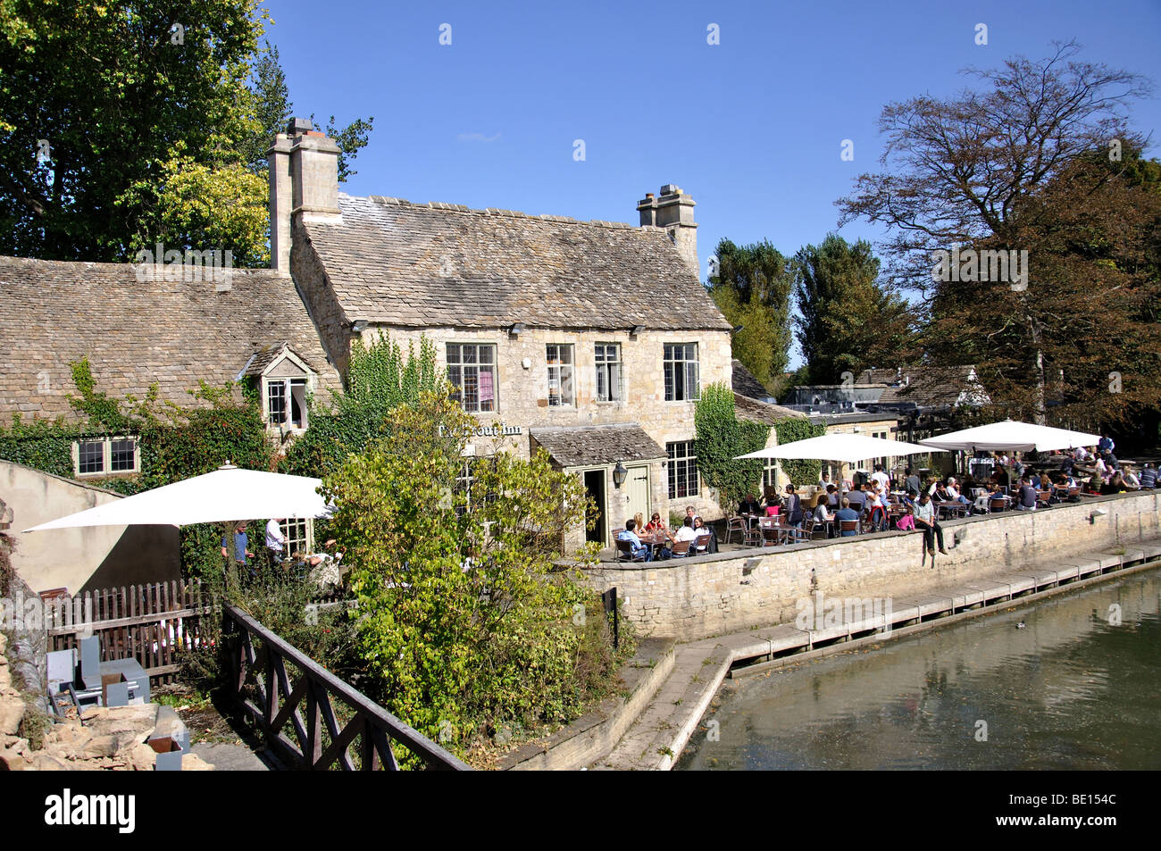 15th Century The Trout Inn, Lower Wolvercote, Wolvercote, Oxford, Oxfordshire, Inghilterra, Regno Unito Foto Stock