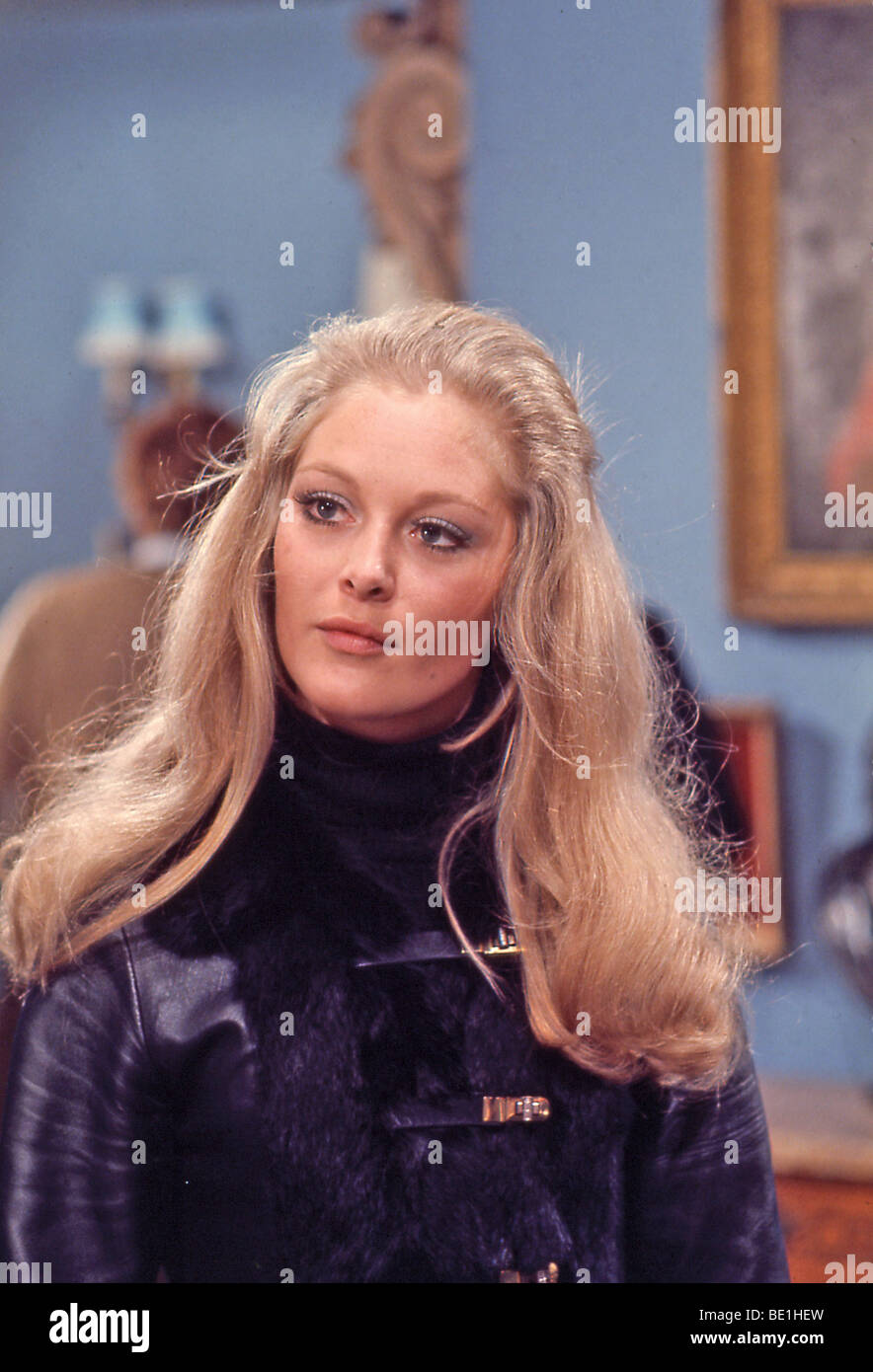 I PERSUADERS 1971 UK serie TV con guest star Jenny Handley Foto Stock