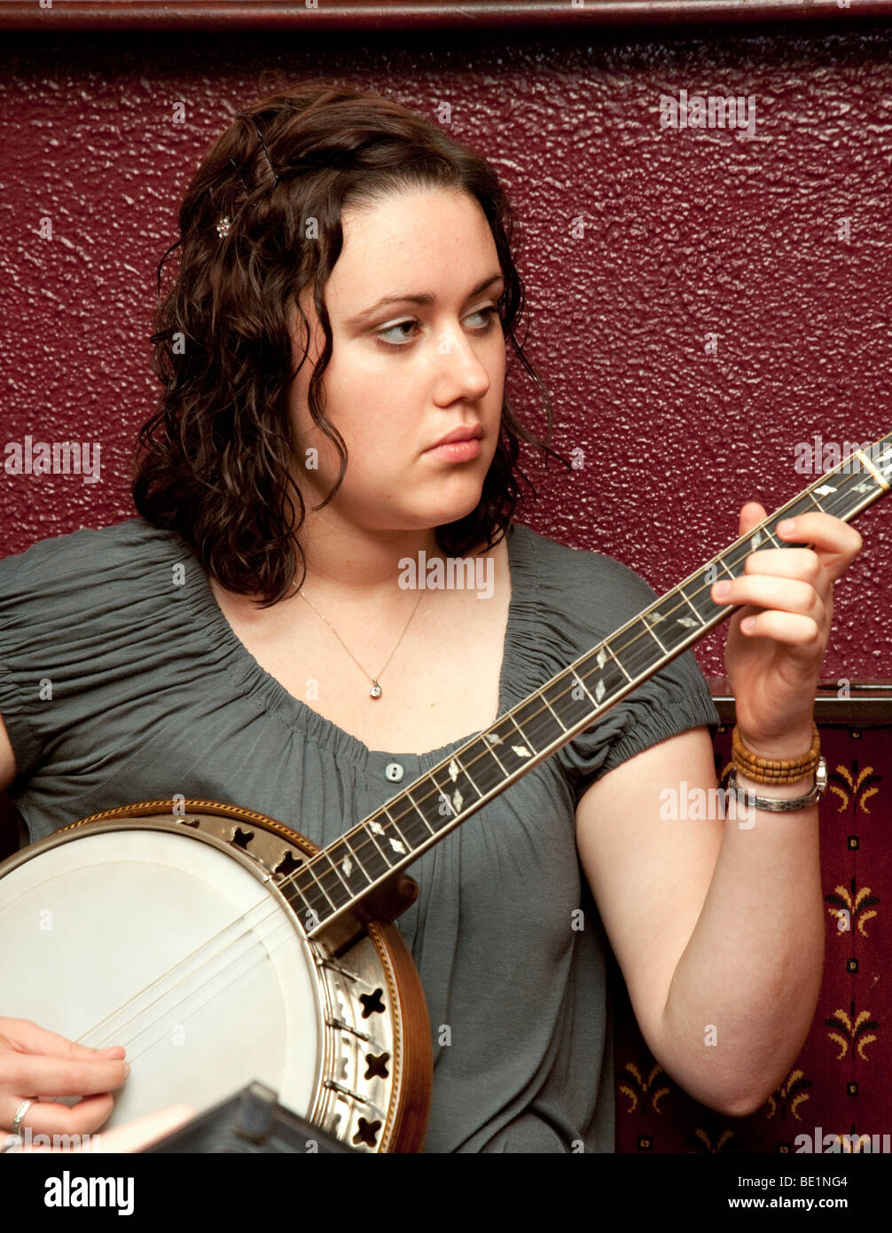 La musica tradizionale irlandese Sessione, Tulla, Irlanda Foto Stock